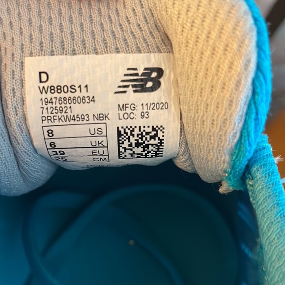 Women’s New Balance running sneakers - Picture 7 of 8